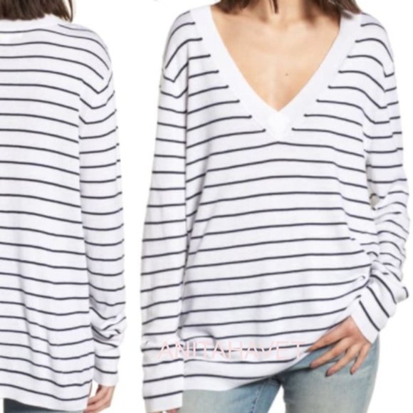 Treasure & Bond Slouchy V-Neck Sweater - Picture 3 of 8